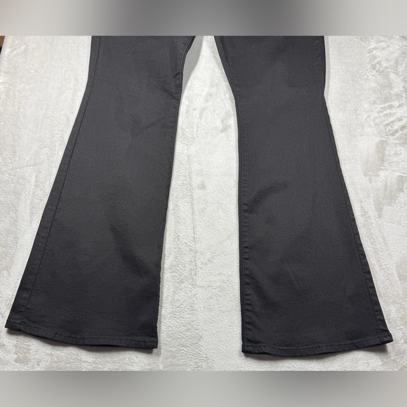 Levi’s Women’s 726 High Rise Black Cotton Blend Retro Flare Jeans Size 33 - Picture 4 of 16